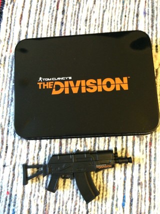 Loot Gaming April 2016 Tom Clancys The Division USB Stick